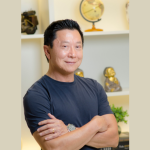 Para Milton Seigi Hayashi, a jornada da transformação vai além da estética e toca a autoestima.