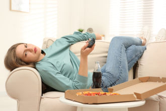 Andrey de Oliveira Pontes explica como o sedentarismo afeta a saúde e aponta caminhos práticos para combatê-lo no dia a dia.