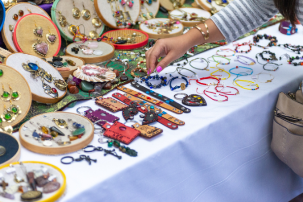 Feira de Economia Criativa em Bertioga fortalece cultura local e impulsiona novos empreendedores